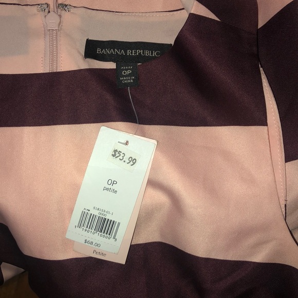 Banana Republic satin feel puplum top - Picture 3 of 4